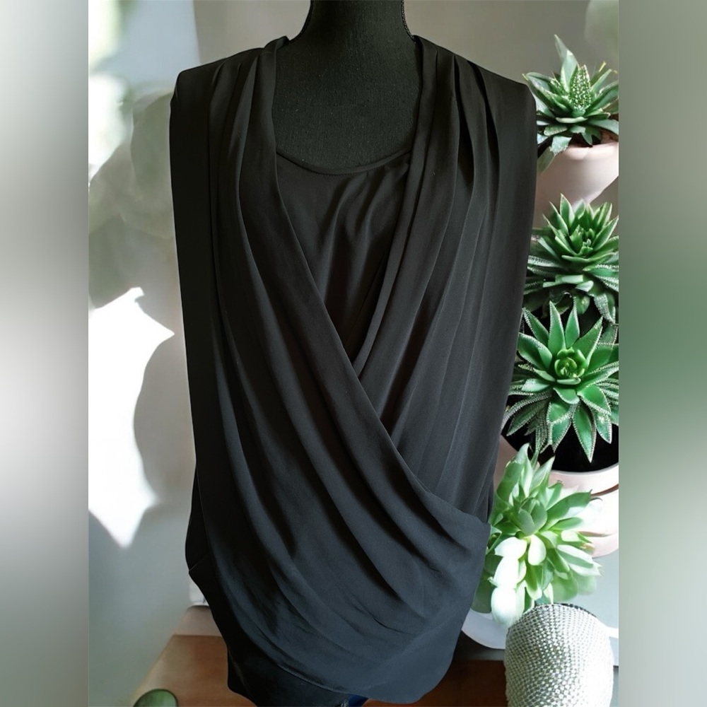 BCBG Max Azria Doris sleeveless draped-crisscross tank top in black Size Medium